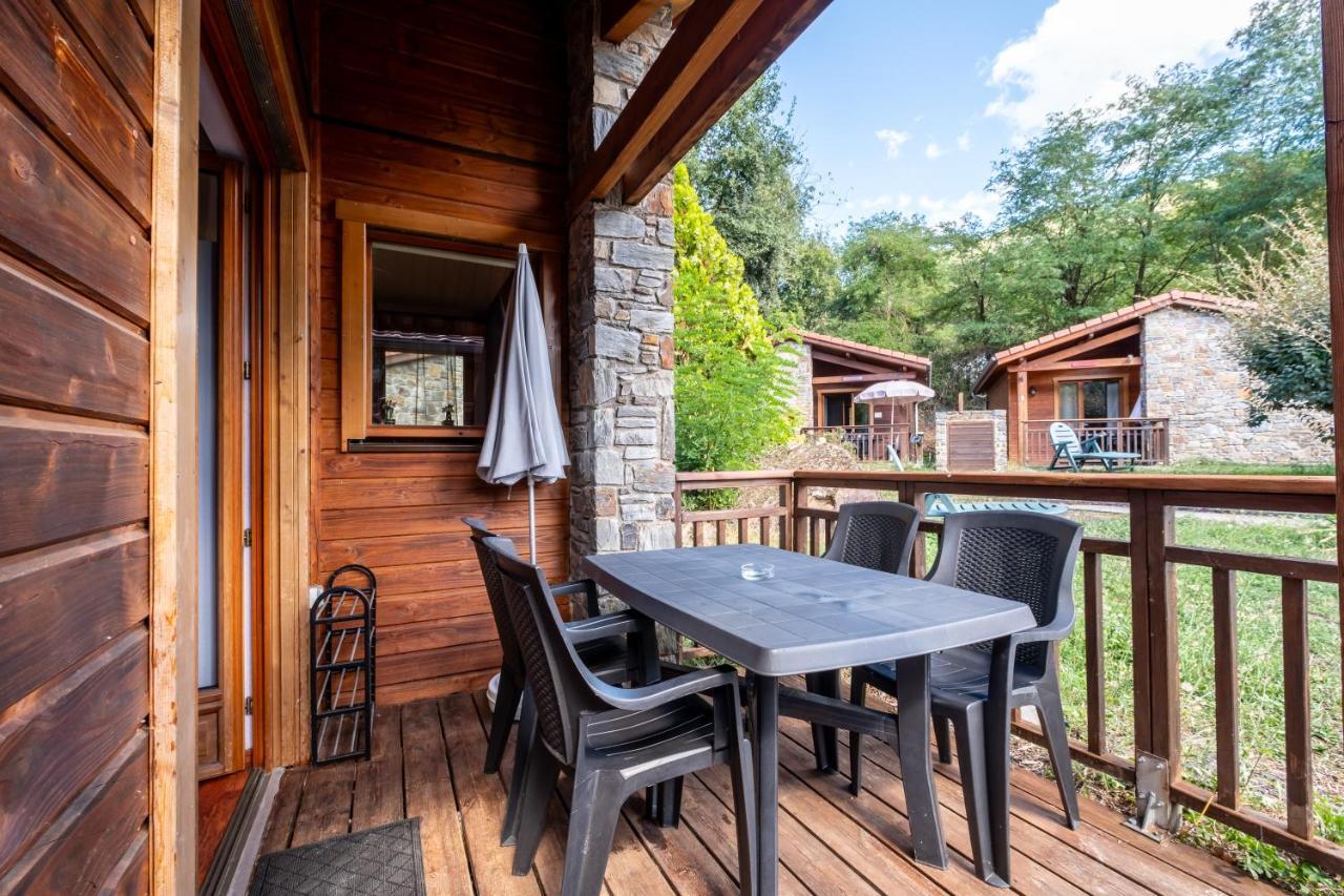Le Hameau Du Comte De Foix - 11 Chalets En Ariege Mercus-Garrabet Екстер'єр фото