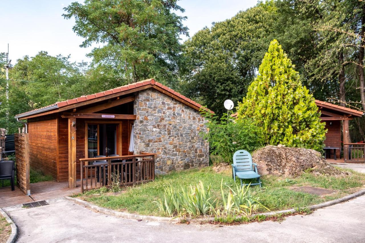 Le Hameau Du Comte De Foix - 11 Chalets En Ariege Mercus-Garrabet Екстер'єр фото